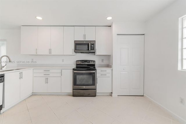 6188 Azalea Cir, West Palm Beach, FL 33415