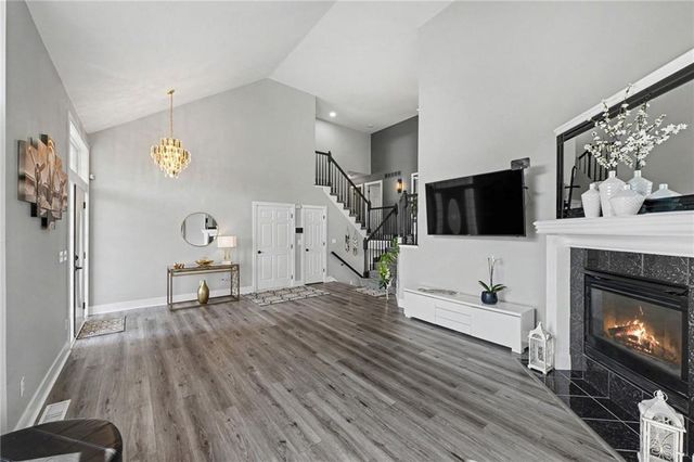 19006 S Prairie Lane, Pleasant Hill, MO 64083
