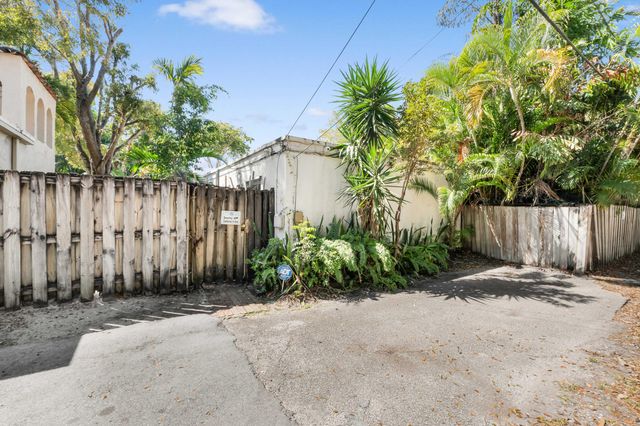 1217 SE 1st Street, Fort Lauderdale, FL 33301