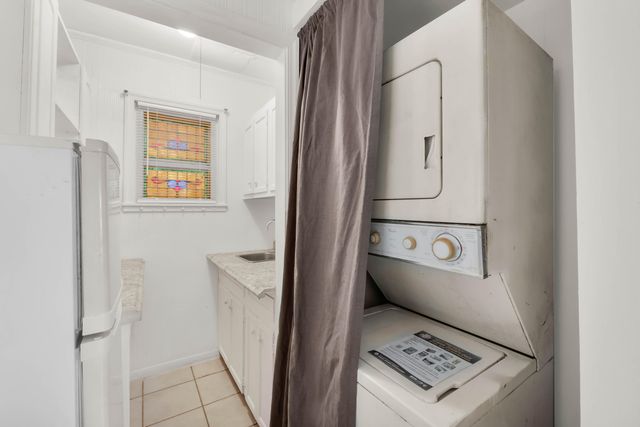 1217 SE 1st Street, Fort Lauderdale, FL 33301