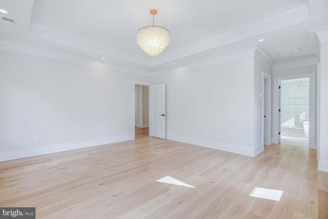 6012 SONOMA RD, Bethesda, MD 20817