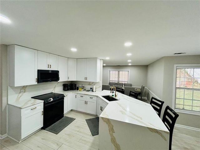 2657 Mcguire Drive NW, Kennesaw, GA 30144