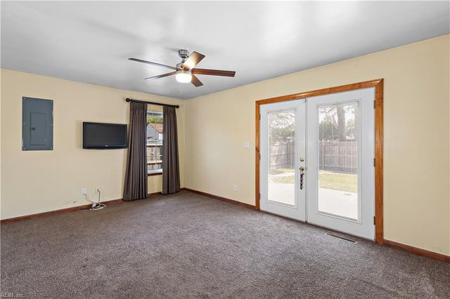 2121 Effingham ST, Portsmouth, VA 23704