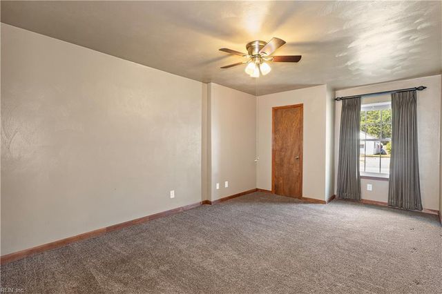 2121 Effingham ST, Portsmouth, VA 23704