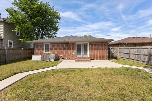 2121 Effingham ST, Portsmouth, VA 23704