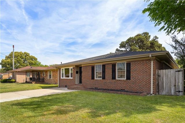 2121 Effingham ST, Portsmouth, VA 23704