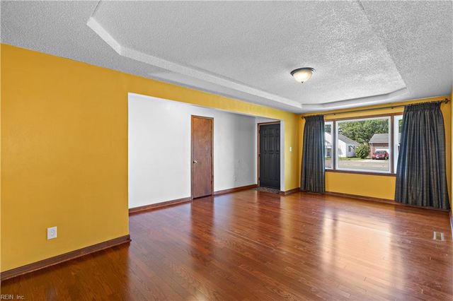 2121 Effingham ST, Portsmouth, VA 23704