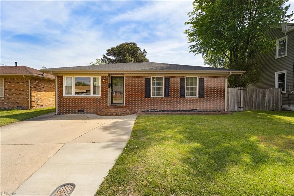 2121 Effingham ST, Portsmouth, VA 23704