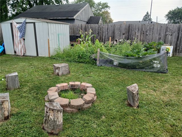 404 Pinewood Avenue, Piqua, OH 45356