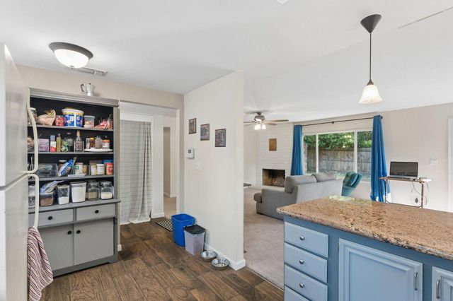 8456 Milky Way, Orangevale, CA 95662