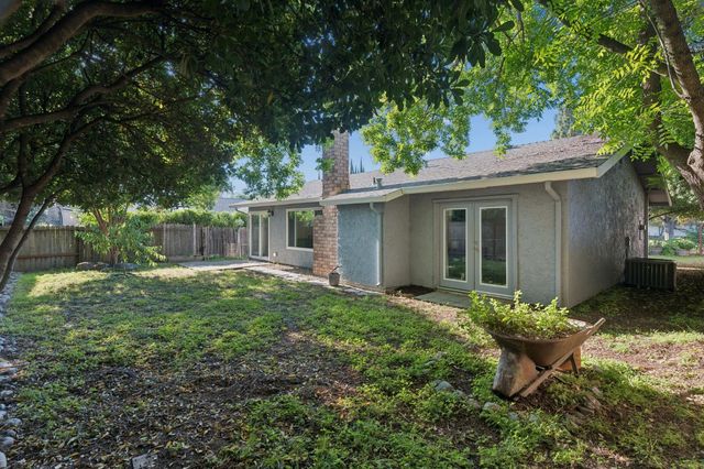 8456 Milky Way, Orangevale, CA 95662