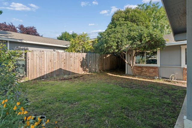 8456 Milky Way, Orangevale, CA 95662