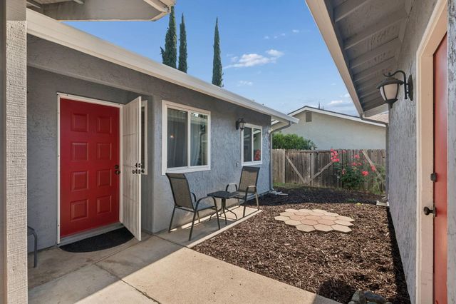 8456 Milky Way, Orangevale, CA 95662