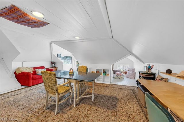 132 6th Street NW, Barberton, OH 44203