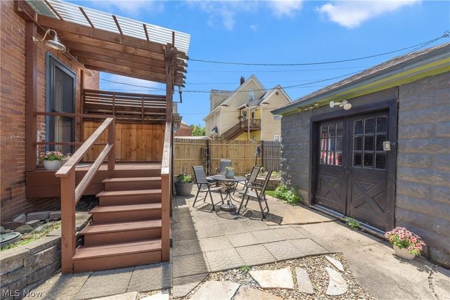 132 6th Street NW, Barberton, OH 44203