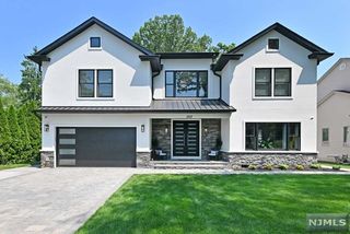 362 Harrison Street, Paramus, NJ 07652