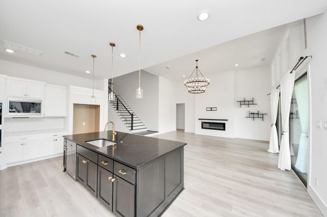10235 Forest Lake Drive, Sienna Plantation, TX 77459