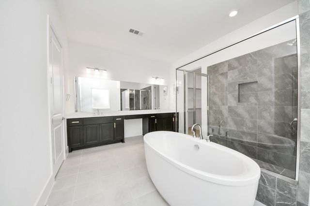 10235 Forest Lake Drive, Sienna Plantation, TX 77459