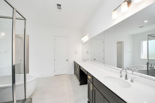 10235 Forest Lake Drive, Sienna Plantation, TX 77459