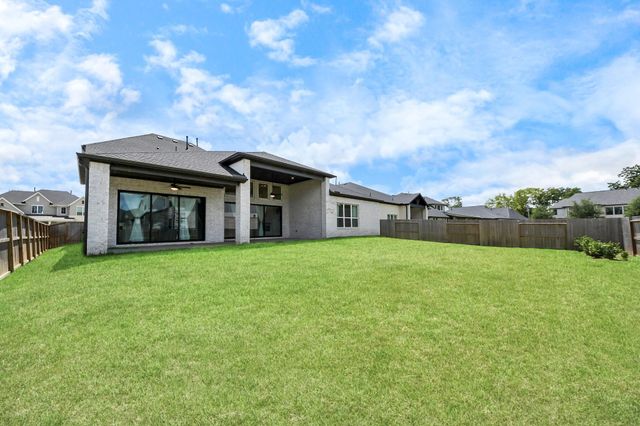 10235 Forest Lake Drive, Sienna Plantation, TX 77459