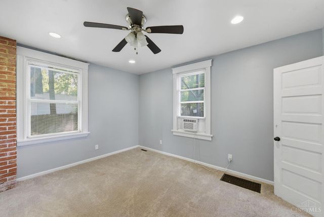 3329 Hackberry Street, Cincinnati, OH 45207