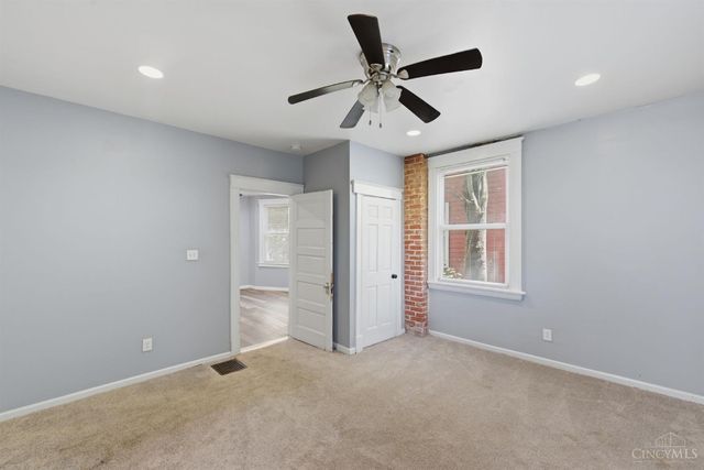 3329 Hackberry Street, Cincinnati, OH 45207
