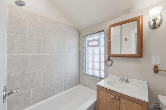 3329 Hackberry Street, Cincinnati, OH 45207