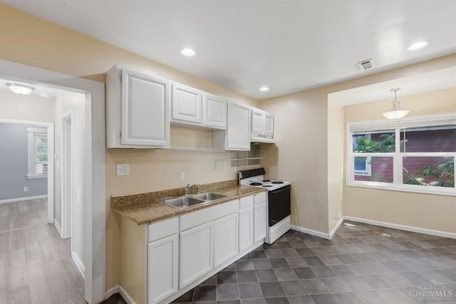 3329 Hackberry Street, Cincinnati, OH 45207