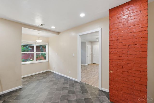 3329 Hackberry Street, Cincinnati, OH 45207