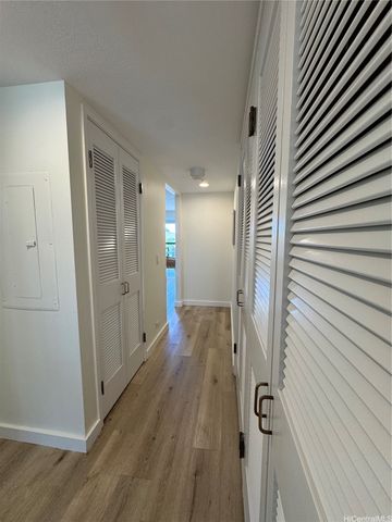 2470 Kalakaua Avenue 504, Honolulu, HI 96815