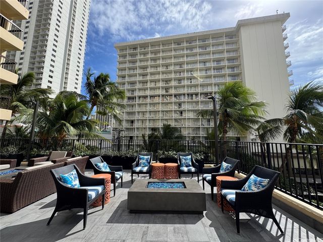 2470 Kalakaua Avenue 504, Honolulu, HI 96815