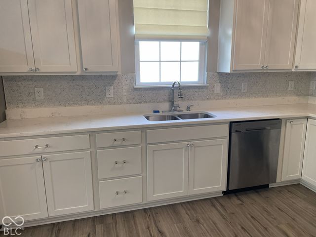 320 Angelina Way, Avon, IN 46123