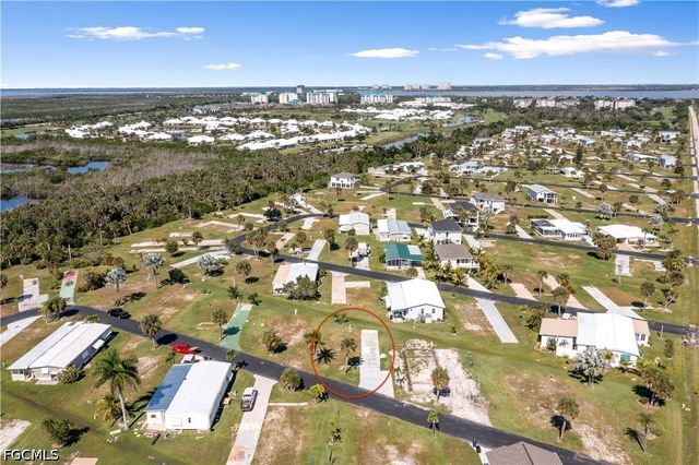 13640 Grackle DR, Fort Myers, FL 33908