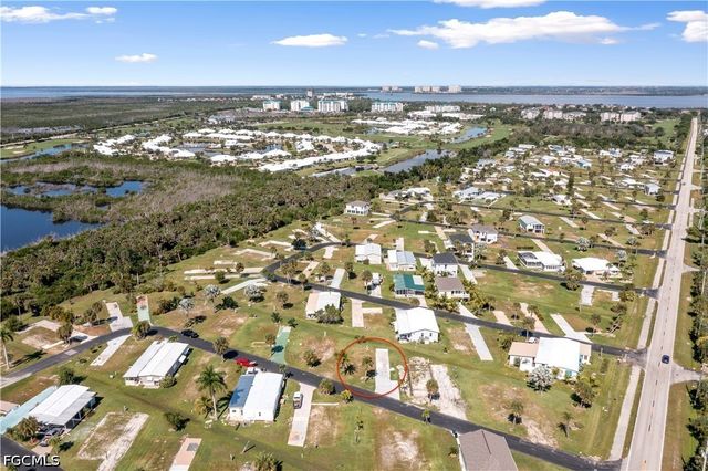 13640 Grackle DR, Fort Myers, FL 33908