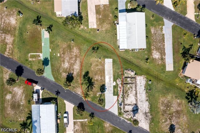 13640 Grackle DR, Fort Myers, FL 33908