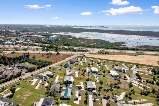 13640 Grackle DR, Fort Myers, FL 33908