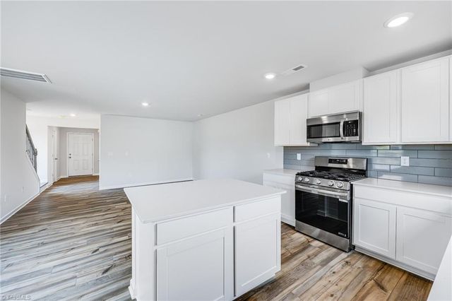 172 Plumtree Court, King, NC 27021