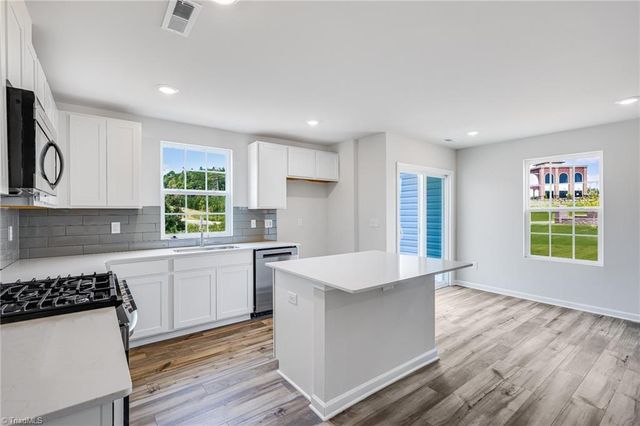 172 Plumtree Court, King, NC 27021