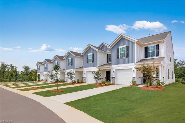 172 Plumtree Court, King, NC 27021