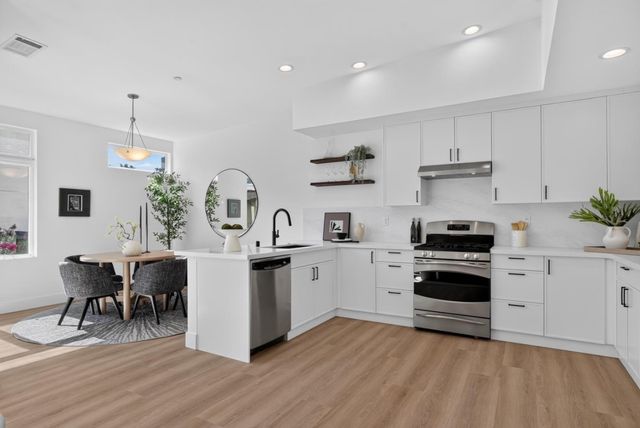 3281 Berryessa Street 3, Palo Alto, CA 94303