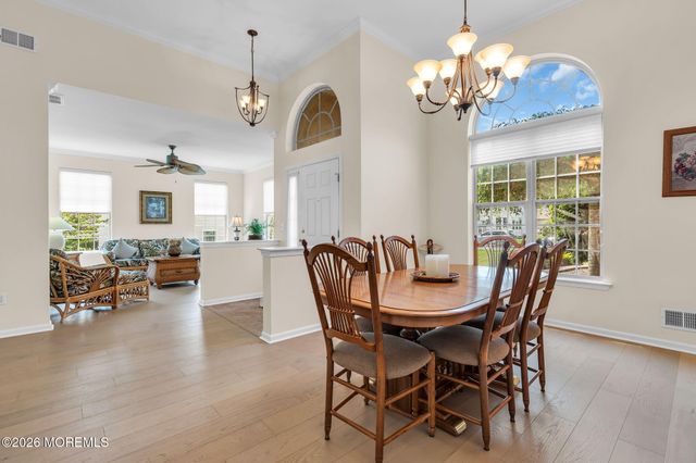 4 Faulkners Place, Barnegat, NJ 08005