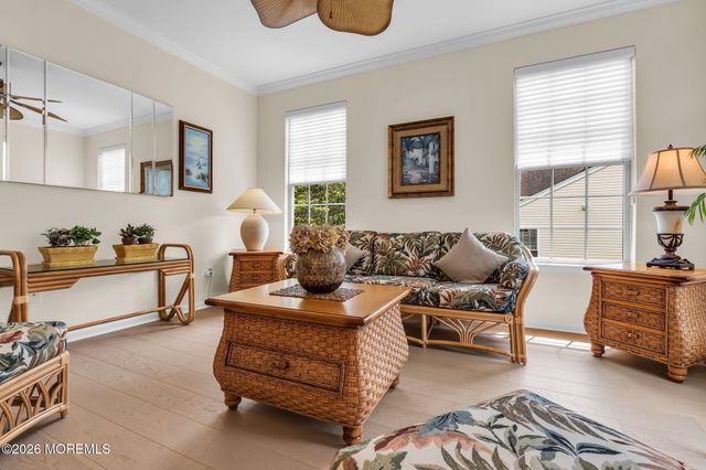 4 Faulkners Place, Barnegat, NJ 08005