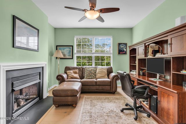 4 Faulkners Place, Barnegat, NJ 08005