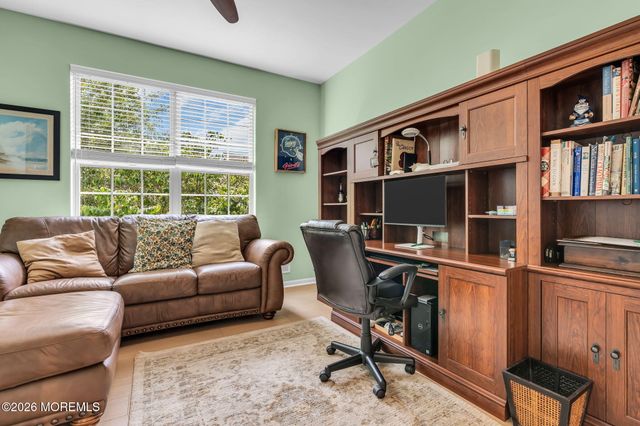 4 Faulkners Place, Barnegat, NJ 08005