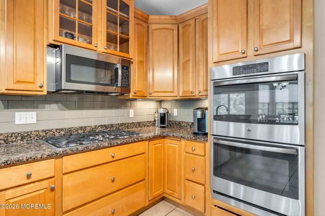 4 Faulkners Place, Barnegat, NJ 08005