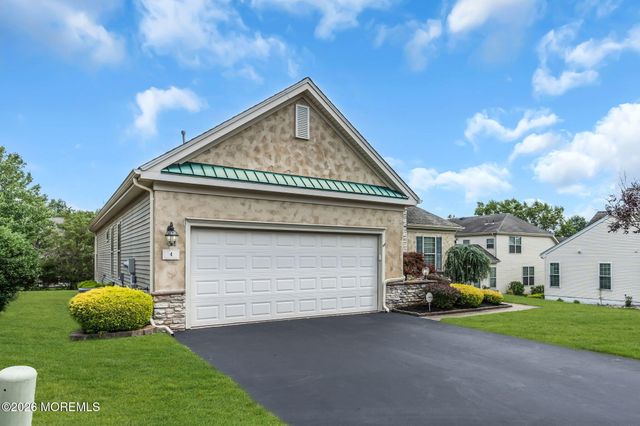 4 Faulkners Place, Barnegat, NJ 08005