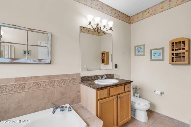 4 Faulkners Place, Barnegat, NJ 08005