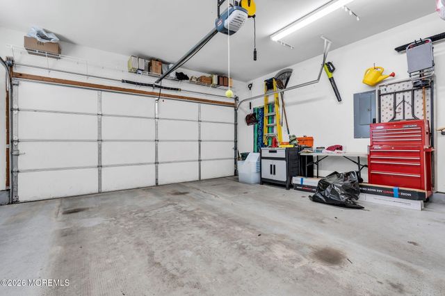 4 Faulkners Place, Barnegat, NJ 08005
