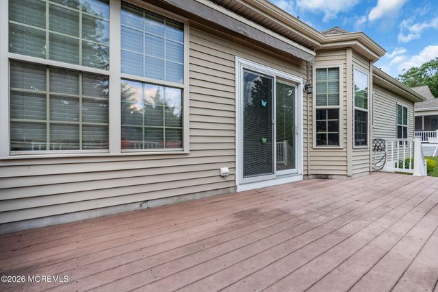 4 Faulkners Place, Barnegat, NJ 08005