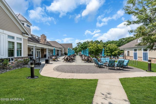 4 Faulkners Place, Barnegat, NJ 08005